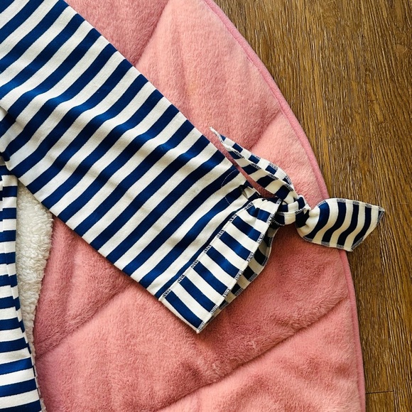 Ruiz by Yolanda Striped Navy and White Blazer with Button - Picture 4 of 5